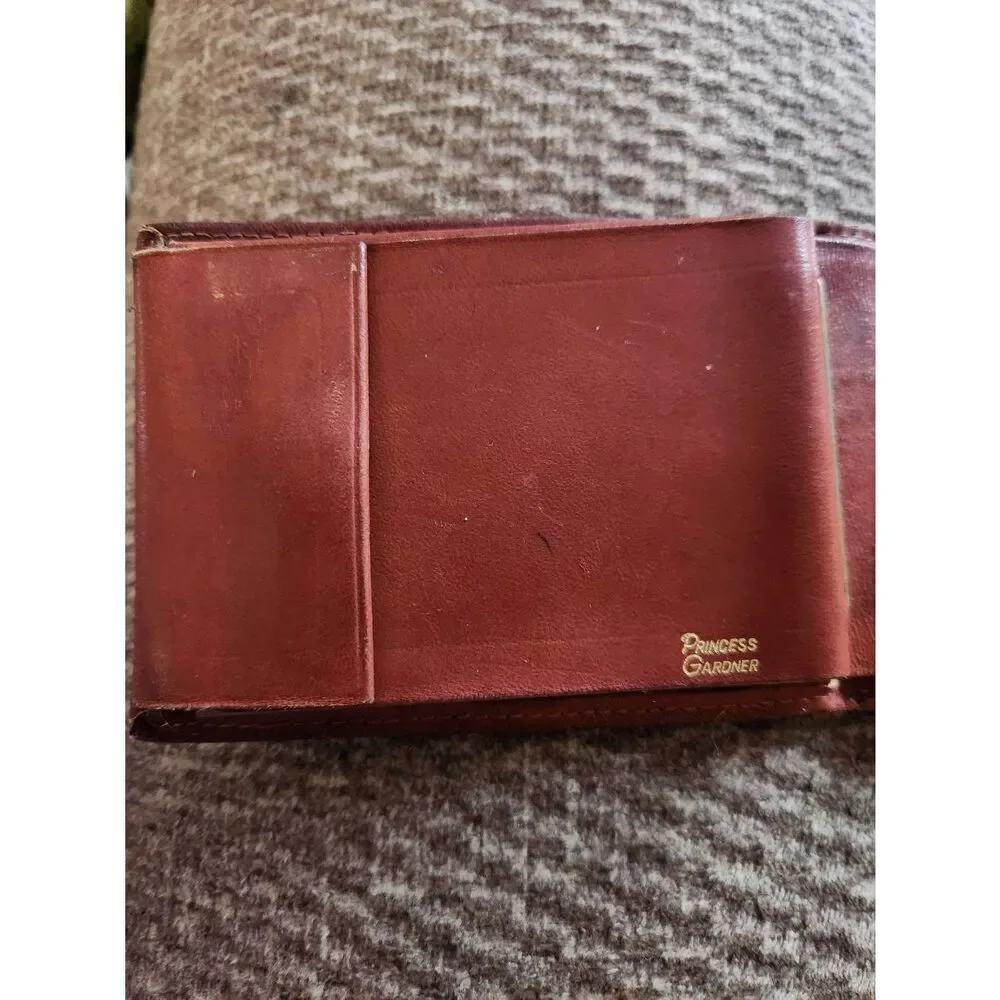 VINTAGE Princess Gardner Leather Wallet. Great condition for the age